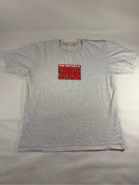 🟥 SUPREME WHO THE F*CK ASH GREY GRAPHIC T-SHIRT - SIZE MEDIUM 🟥